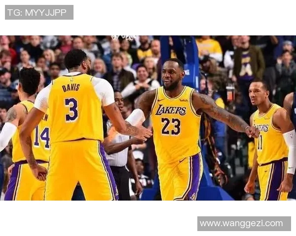 浓眉今日状态爆棚,全场最佳当之无愧!